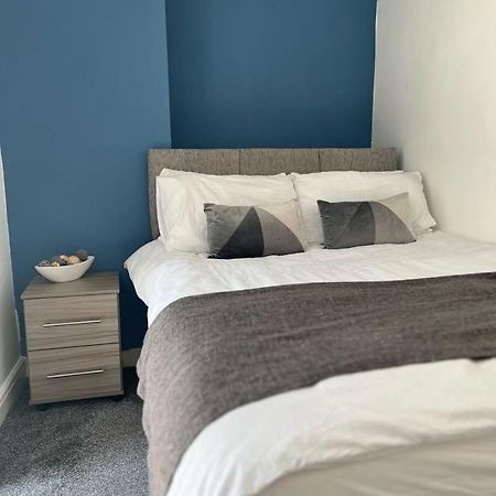 ليدز Moorfield Street Guesthouse المظهر الخارجي الصورة