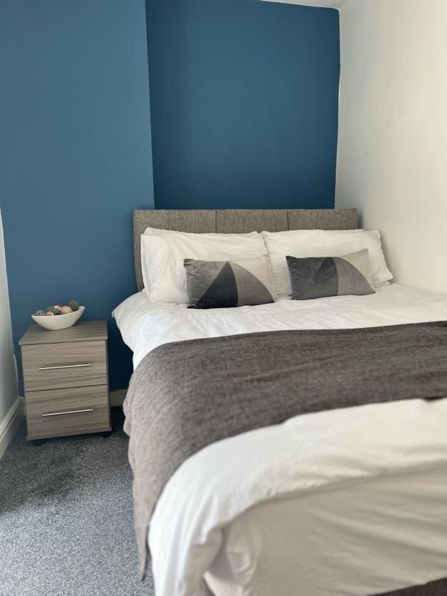 ليدز Moorfield Street Guesthouse المظهر الخارجي الصورة