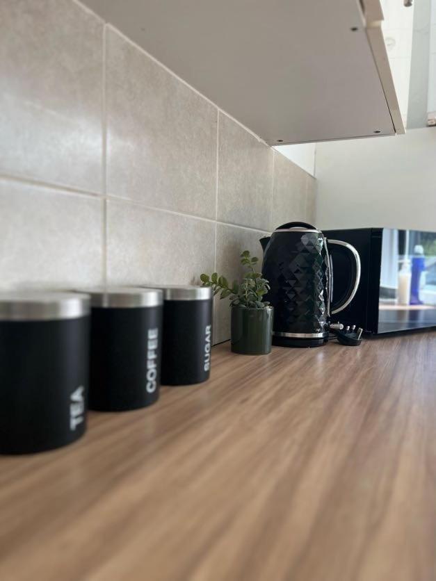 ليدز Moorfield Street Guesthouse المظهر الخارجي الصورة