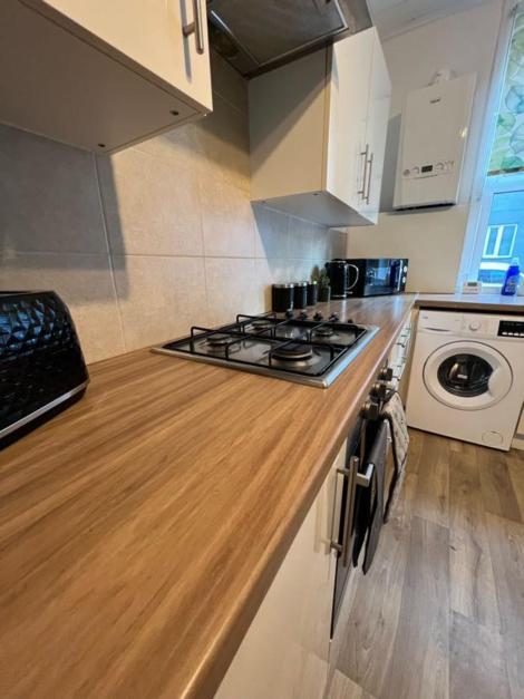 ليدز Moorfield Street Guesthouse المظهر الخارجي الصورة